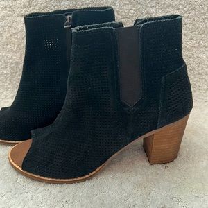 Toms Majorca Peep Toe Bootie Perforated Suede Black Women 8.5